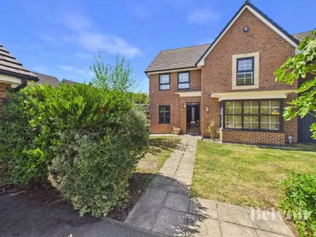 House for rent in Calderstones