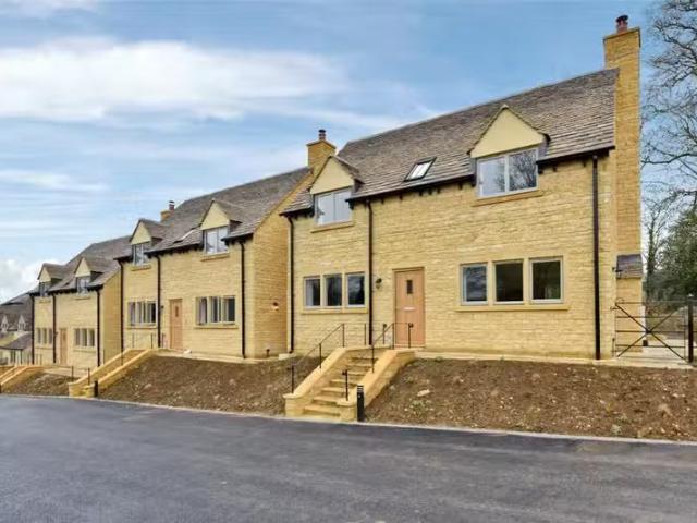 House for rent in Fossebridge, Gloucestershire