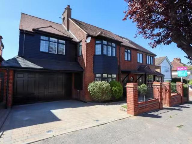 House for rent in Ivy Chimneys, Epping