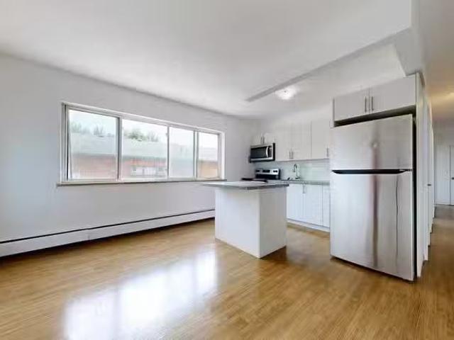 Condo for rent in Ancaster, Ontario
