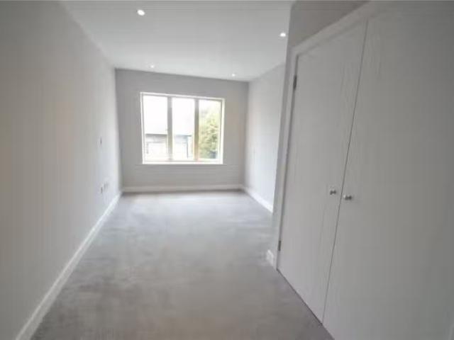 Apartment for rent in London Borough of Croydon, Purley