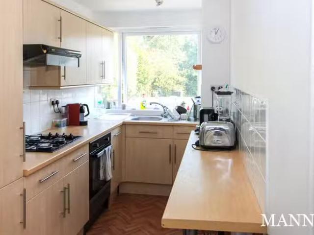 House for rent in Hayes, Greater London