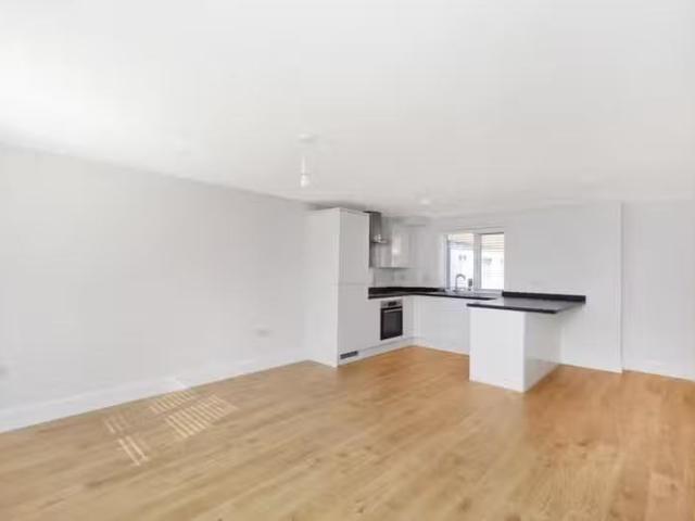 House for rent in Wrenthorpe, West Yorkshire