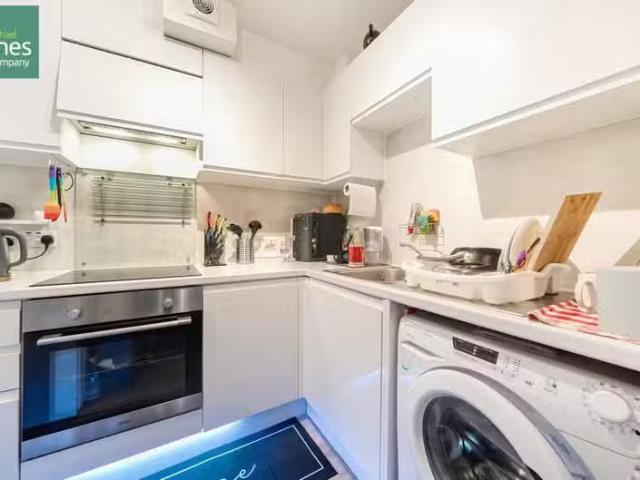 House for rent in Fishersgate, West Sussex