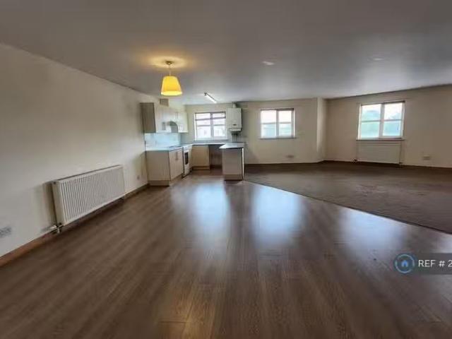 House for rent in Rossmore, Cheshire