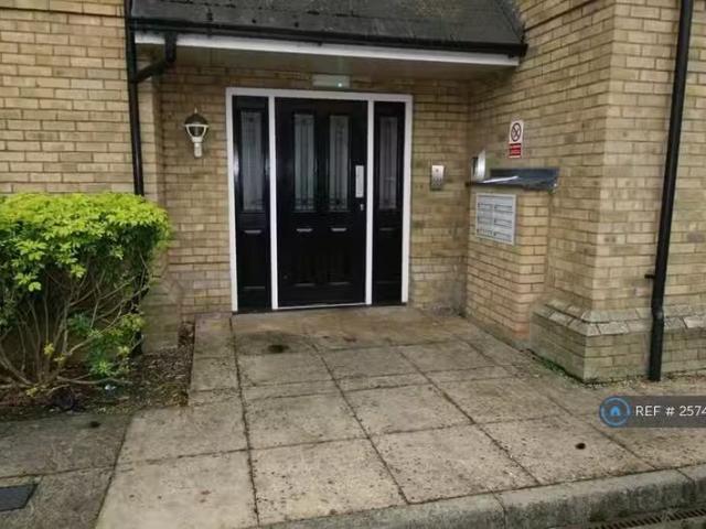 House for rent in Mile End, Fordham Heath