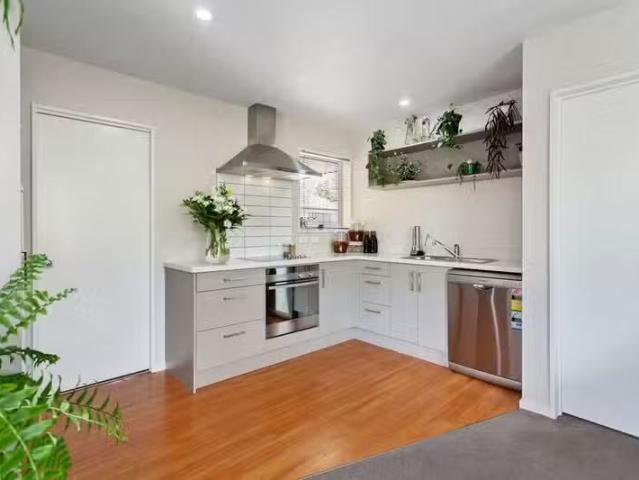 House for rent in Heathcote, Canterbury