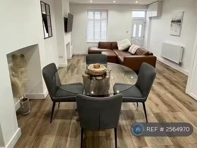 House for rent in Falcon Lodge, Wales