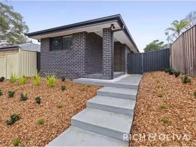 House for rent in Bradbury, Sydney