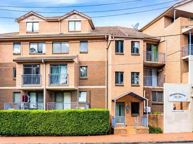 House for rent in Toongabbie, New South Wales