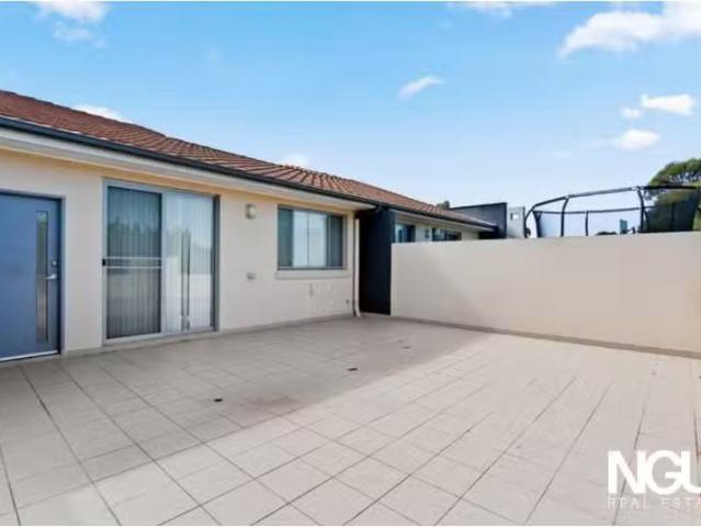 Condo for rent in Sydney, New South Wales