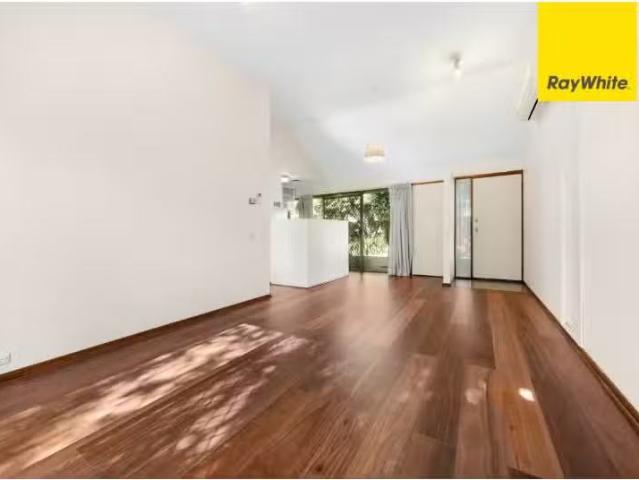 Condo for rent in Woden, Australian Capital Territory