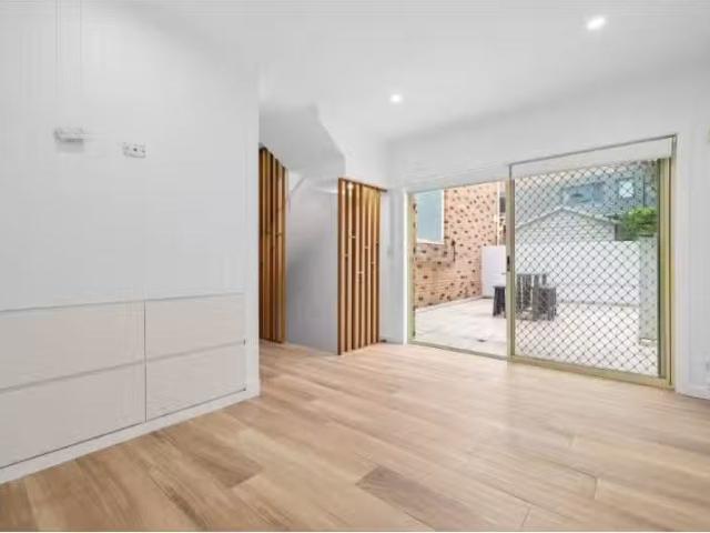 Condo for rent in Sydney, New South Wales