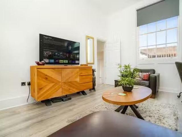 Apartment for rent in Ewens Farm, Golden Valley