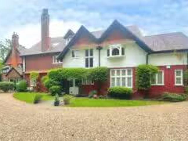 Apartment for rent in Fole, Surrey