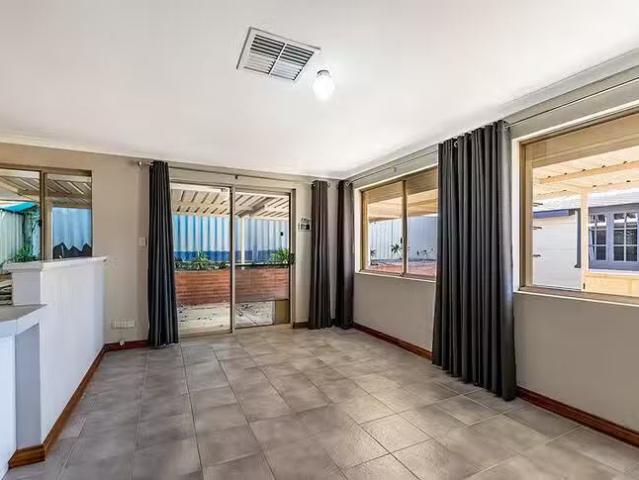 House for rent in Waikiki, Western Australia