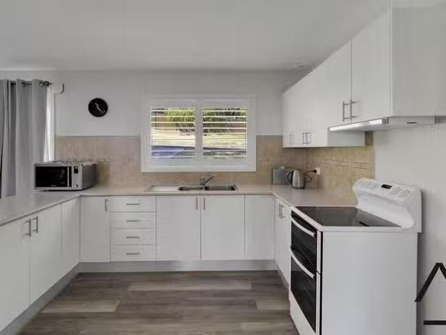 House for rent in Forresters Beach, New South Wales