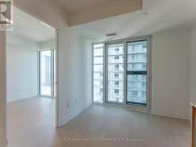 Apartment for rent in Toronto, Golden Horseshoe