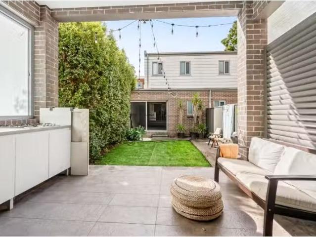 Condo for rent in Sydney, New South Wales