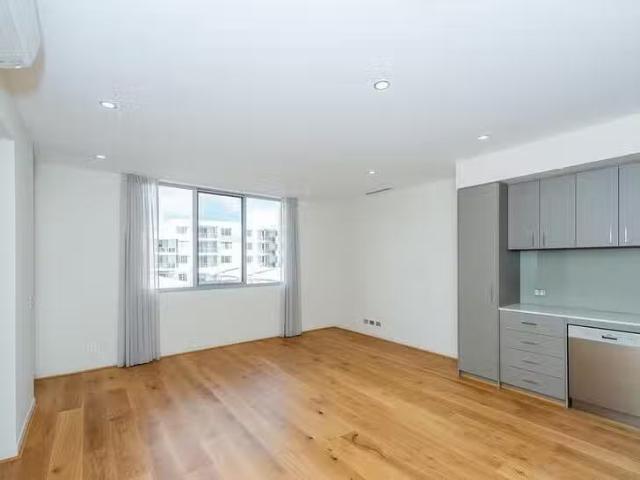 Apartment for rent in Lathlain, Western Australia