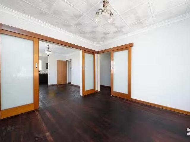 House for rent in Spearwood, Western Australia