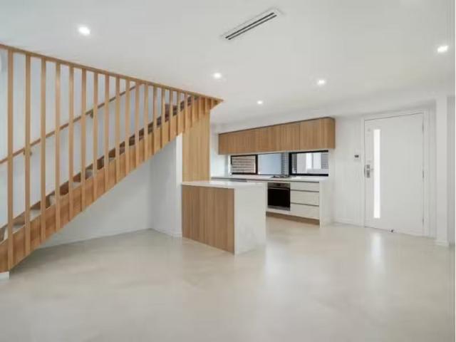 Condo for rent in Wollongong West, New South Wales
