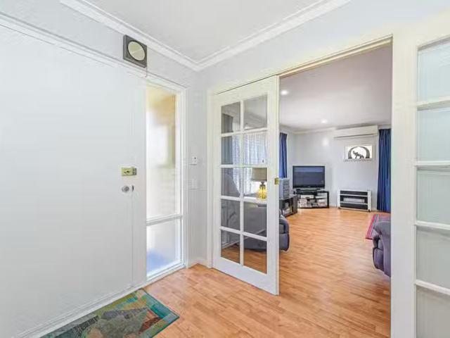 House for rent in Lockridge, Western Australia
