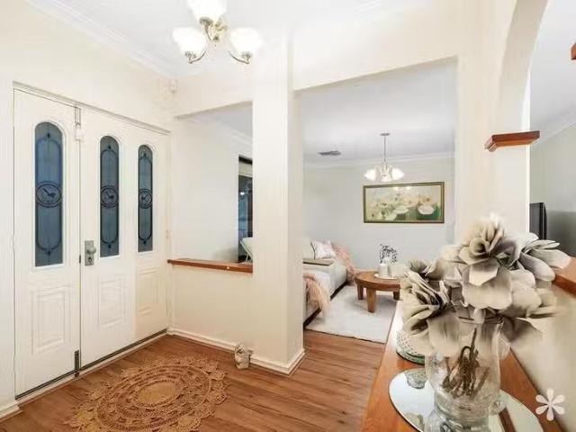 House for rent in Canning Vale, Western Australia