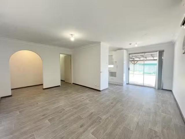 House for rent in Forrestfield, Western Australia