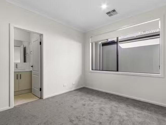 House for rent in Port Kennedy, Western Australia