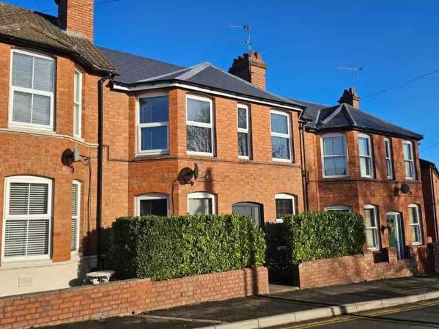 House for rent in Green Close, Warwickshire