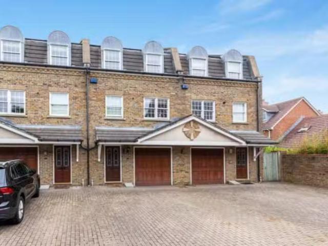 House for rent in Sovereign Harbour, Eastbourne