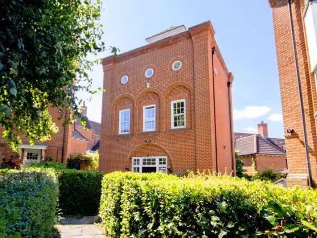 House for rent in Clements Park, Navestock Side