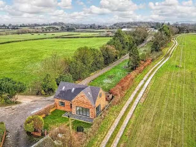 House for rent in Dale Abbey, Caldermill
