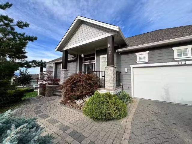 Condo for rent in Winfield, British Columbia