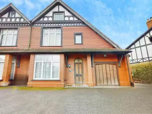 House for rent in Rhydypenau, Falcon Lodge