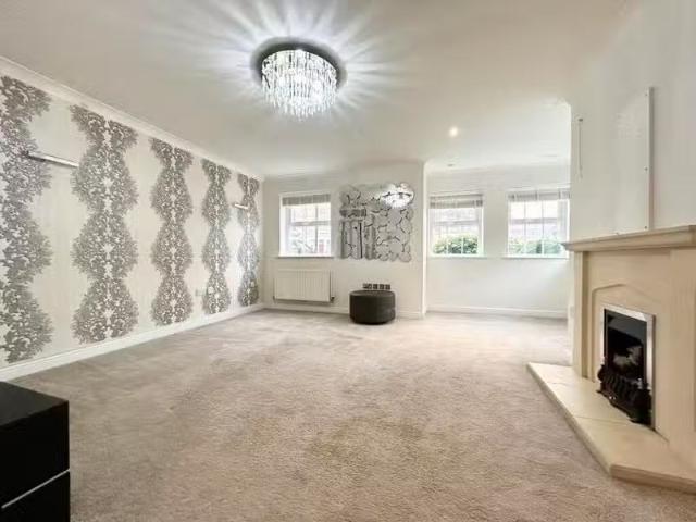 House for rent in Swanscombe and Greenhithe, Monks Orchard