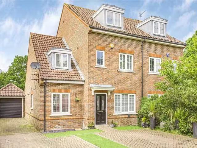 House for rent in Fretherne, Hertfordshire