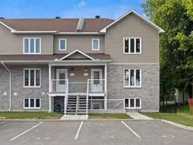 Condo for rent in Alfred And Plantagenet, Ontario