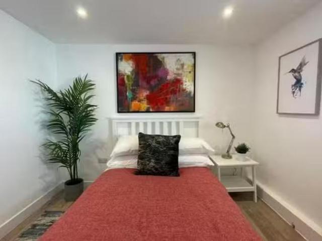 House for rent in London Borough of Merton, Greater London