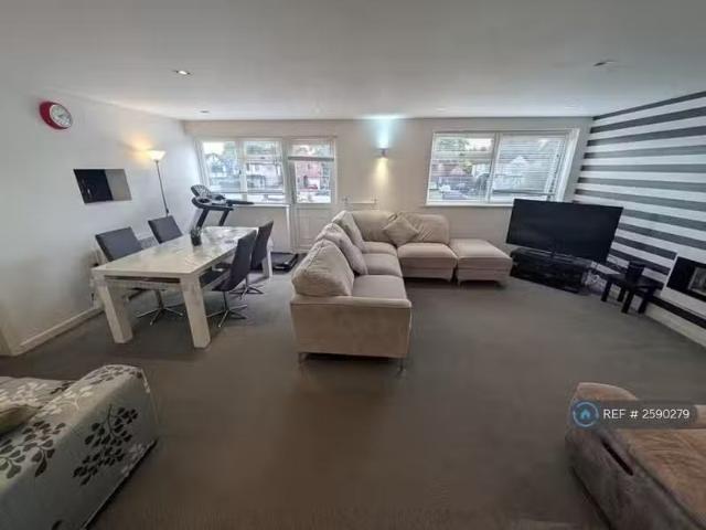 House for rent in Shirley, West Midlands