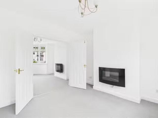 House for rent in London Borough of Merton, Merton Park