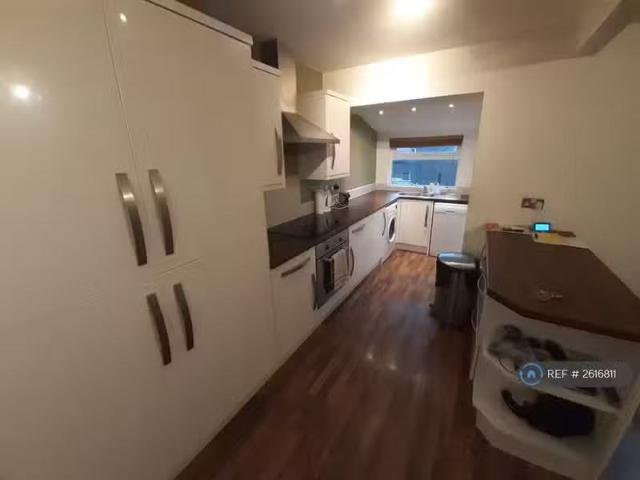 House for rent in Kingswood