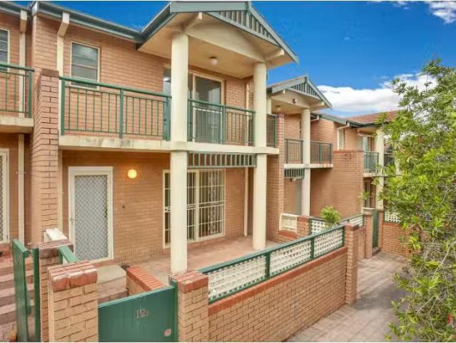 Condo for rent in Sydney, New South Wales