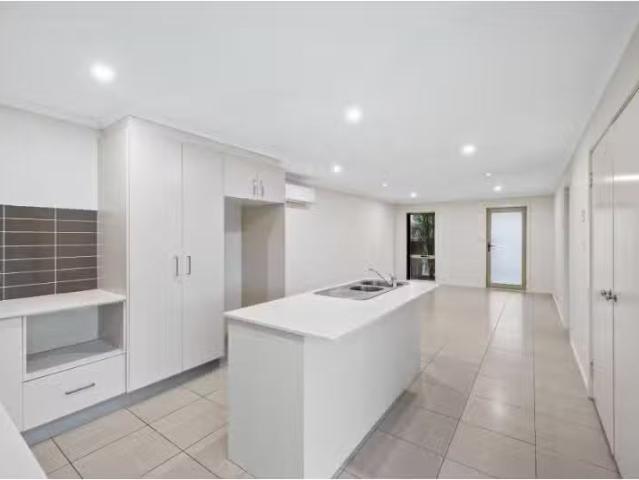 House for rent in Casey, Australian Capital Territory