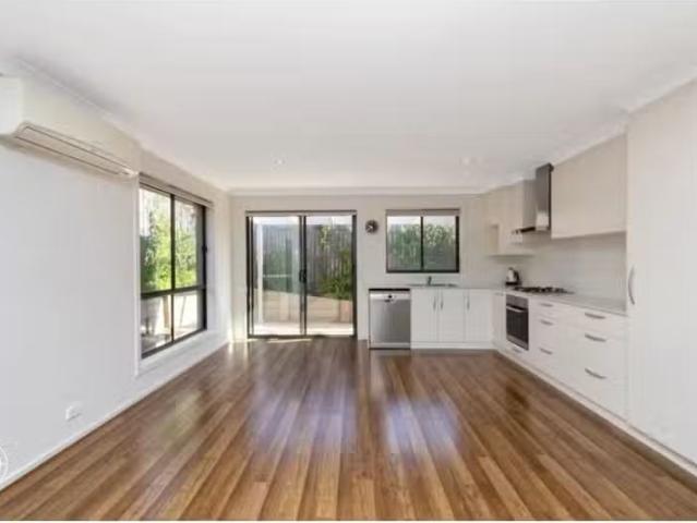 House for rent in Casey, Australian Capital Territory