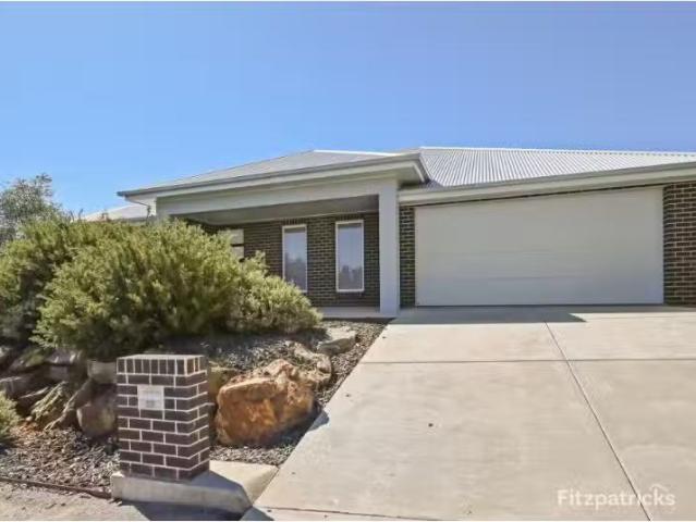 House for rent in Gobbagombalin, Wagga Wagga City Council