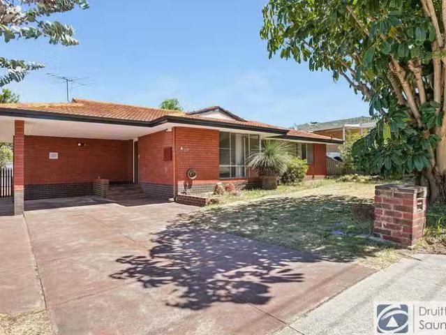 House for rent in Warwick, Western Australia