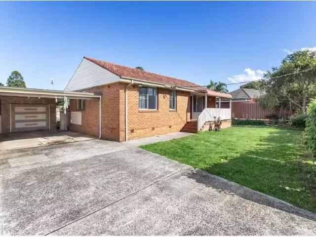 House for rent in Wollongong West, New South Wales