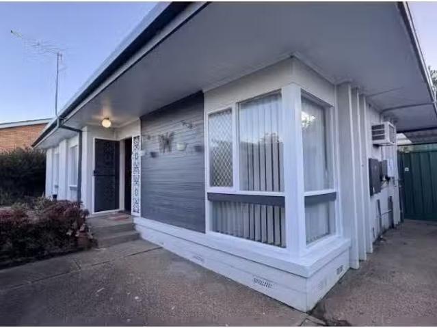 House for rent in Bradbury, Sydney